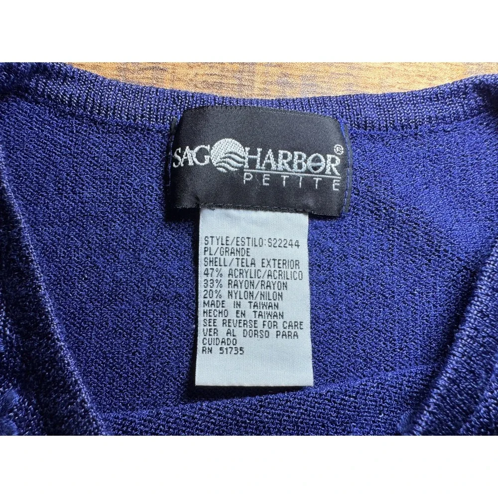 Sag‎ Harbor Sz Petite Large LP Blue Knit Top Short Sleeve Embellished Neckline - Picture 4 of 6